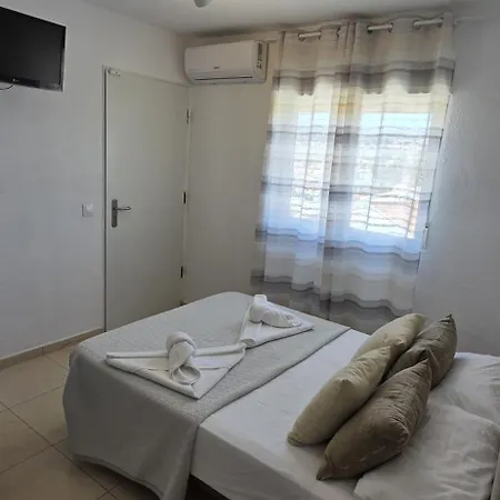 Casa Pinos Playa 3* カルプ