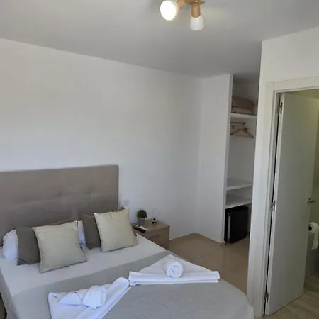 ベッド・アンド・ブレックファスト Casa Pinos Playa