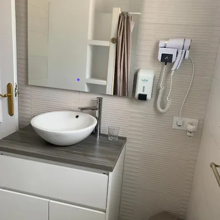 فندق مبيت وإفطار Casa Pinos Playa 3*