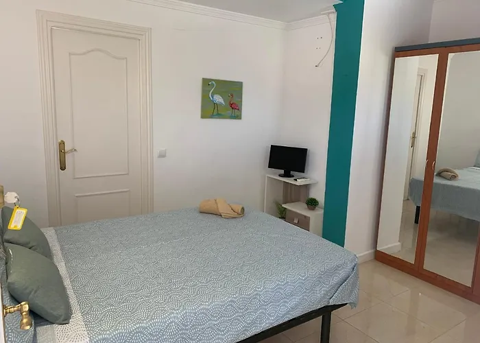 Casa Pinos Playa Bed & Breakfast 3*